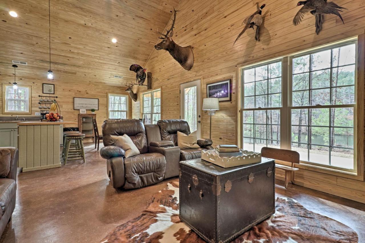 Peaceful Family Cabin On 10 Acres With Game Room! Heflin المظهر الخارجي الصورة