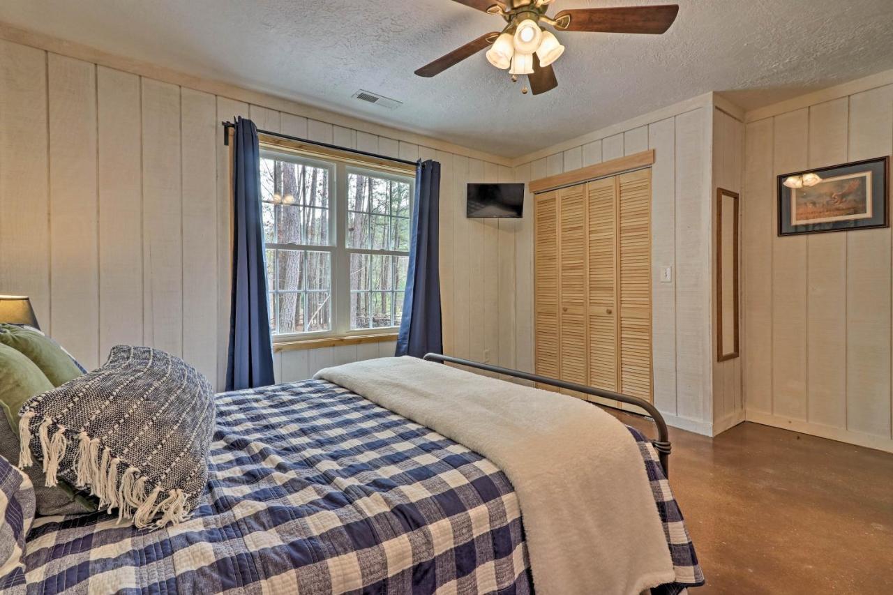 Peaceful Family Cabin On 10 Acres With Game Room! Heflin المظهر الخارجي الصورة