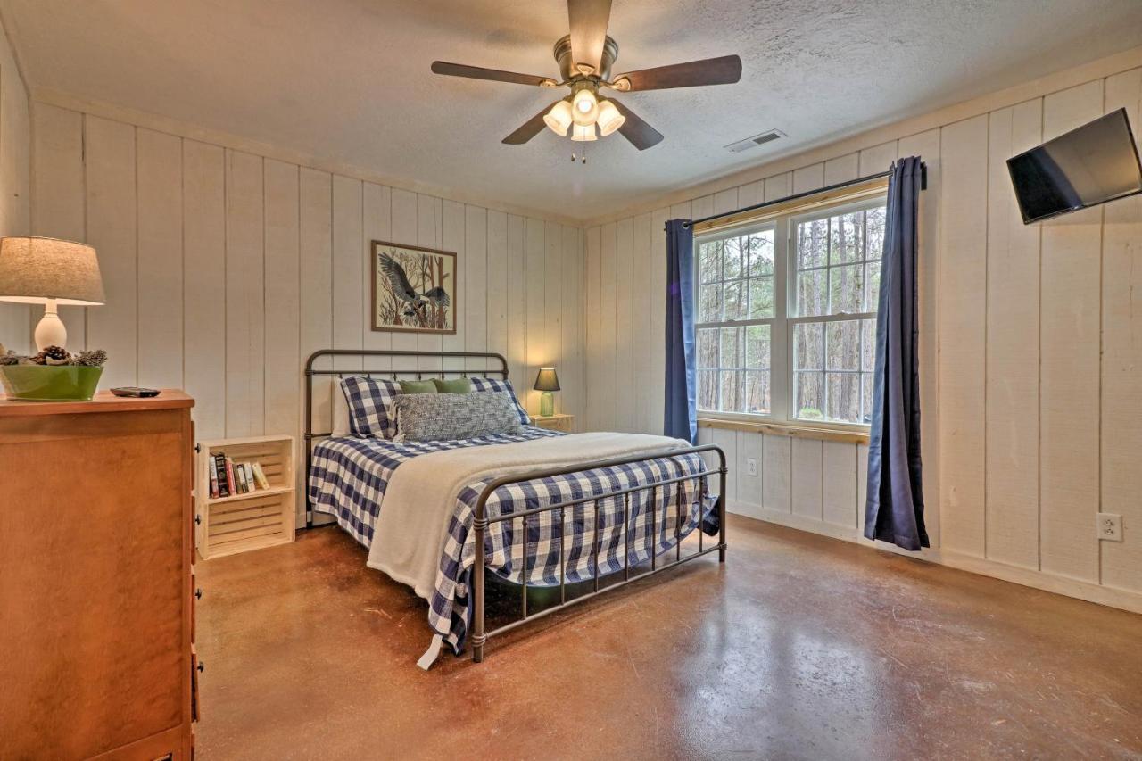 Peaceful Family Cabin On 10 Acres With Game Room! Heflin المظهر الخارجي الصورة